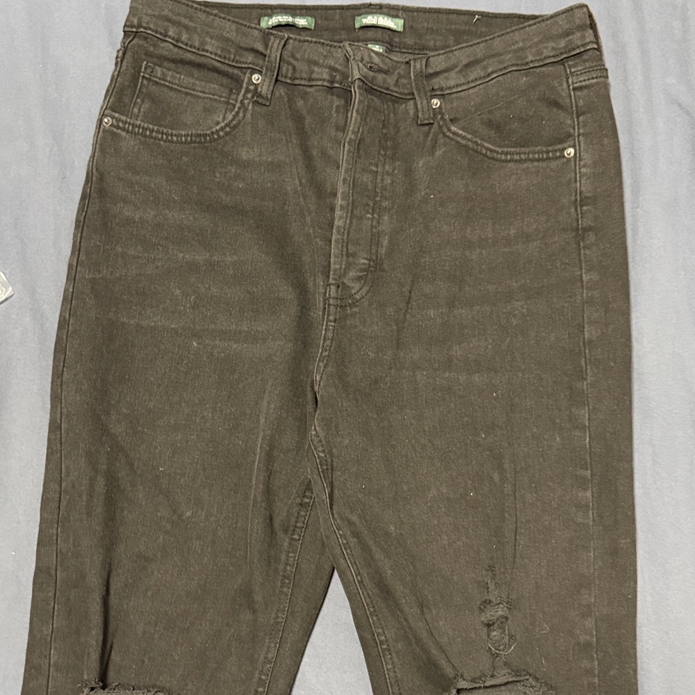 Black Distressed Jeans